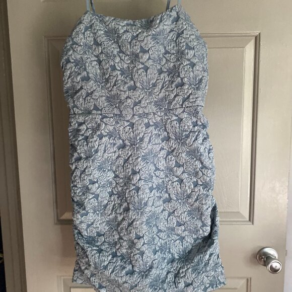 THNK Dresses & Skirts - Dress Floral Dress